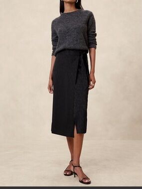 Banana republic Factory Wrap Skirt - size small